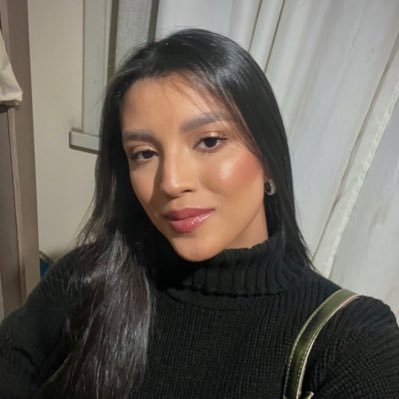 aniinhabatalha's profile picture. reclamo da faculdade, falo de signo e xingo bastante