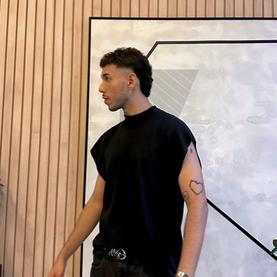 fcknsober's profile picture. it’s not that deep