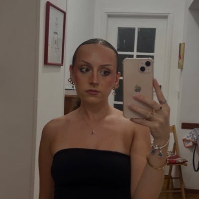 lsrlnn's profile picture. 