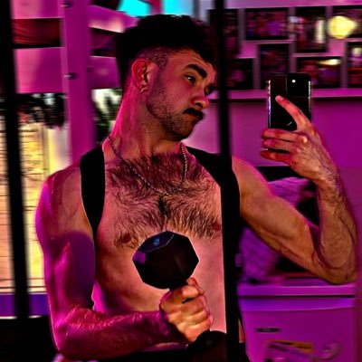 h_fsnas's profile picture. insta : hugo_fsnas