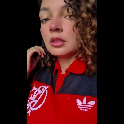 _littlemax's profile picture. Não posso, tem jogo do Flamengo!

                         #GoPats 🏈 • #Lakeshow & • #TeamLH44 • Filha de Ogum 🛡️⚔️  • Mangueirense 💚🩷
