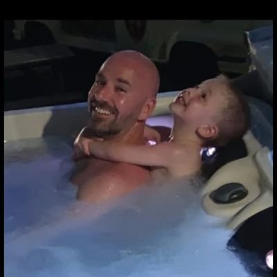 JohnJohnboy721's profile picture. Author of Dream theatre. Loves the famous Glasgow Rangers, the Spurs , the Bowie , the Floyd , the being a chef , the Beer. Married father of two ❤️💙