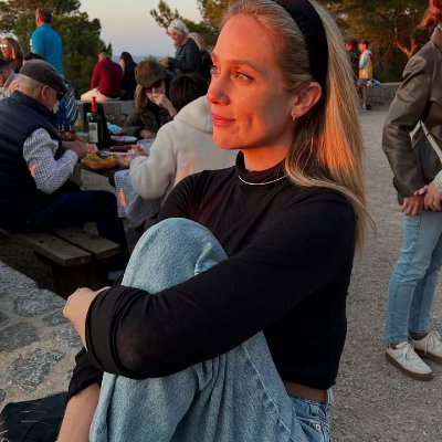 Grace36542's profile picture. Pursuing truth, having one's own opinions, and loving America🇺🇸