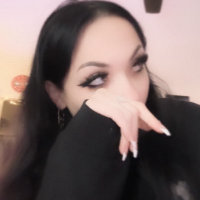 delicat3killer's profile picture. “𝔦’𝔪 𝔪𝔞𝔱𝔱𝔢𝔯, 𝔟𝔲𝔱 𝔦 𝔡𝔬𝔫𝔱 𝔪𝔞𝔱𝔱𝔢𝔯.” 🧸🤍