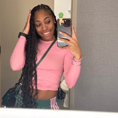 minasdomain's profile picture. 22 | only sexy ppl allowed | ig: minagotcurls | yt: mina’s wrld