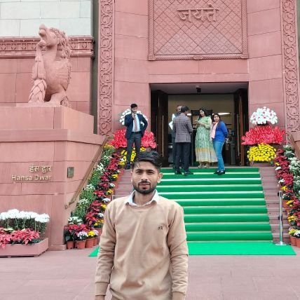 Bantydagar's profile picture. सदस्य AICC, युवा समाजसेवी,
एक शिक्षित और जिम्मेवार युवा
            कर्म अच्छे करू तो साथ दियो नही तो गिरा दियो।