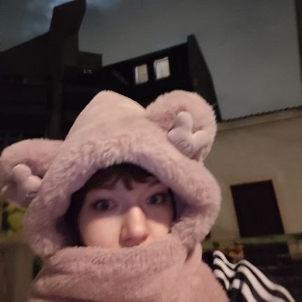 halo_magda's profile picture. #labubu fan nr 1 and also a fan of ducks ventilators

https://t.co/fCc3EBQdvg