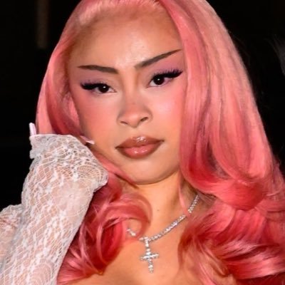 OPIUMSPICE's profile picture. they turnin’ heads, they like… GYATT!!! 🤯🍑