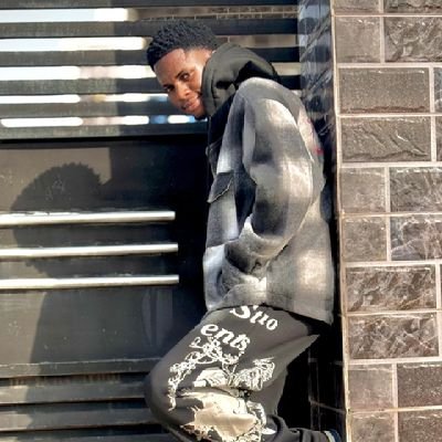 awotiku_f's profile picture. Omo Ekiti....Èmi omo Èléyè 🦅 se wèyè wèyè lati de orí ogún