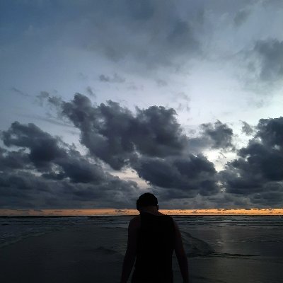 angjusshi's profile picture. ITB 20 
Imperial 26
suka ngoding tapi gasuka ngetik