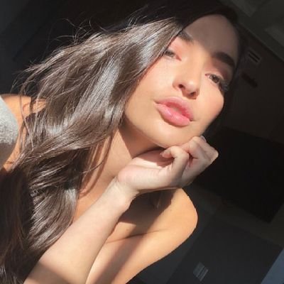 SarahWilli36078's profile picture. 