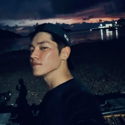 dersikeras's profile picture. An ordinary man who's born in 1995 that try everything to get all the good things for himself, 𝗘𝗹𝗶𝗷𝗮𝗵 𝗡𝗮𝗹𝗲𝗻𝗱𝗿𝗮