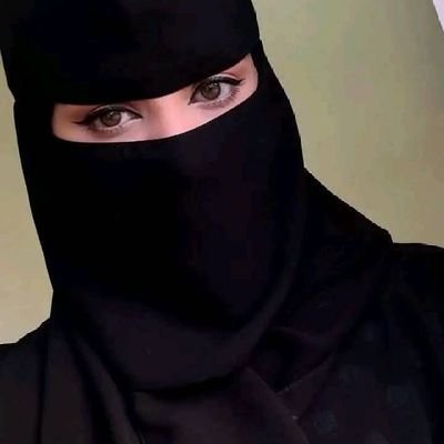 mnsqtshrat11917's profile picture. 