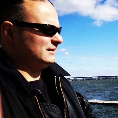 Chad__k's profile picture. Admin by day; weirdo by night; guitarist; tattoos; comic books; music; art; movies; freelance DJ ; @theoceanblue fan;