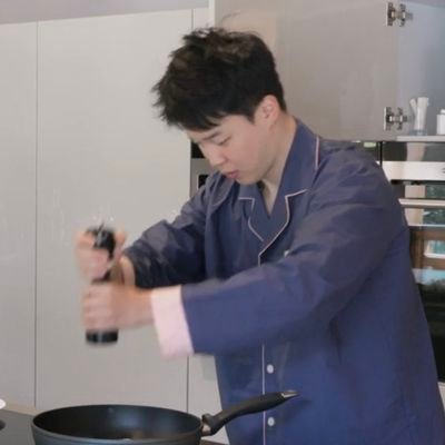 Trucphuong017's profile picture. 💁 ONE AND ONLY BTS