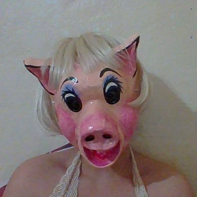 OpheliaAhogada's profile picture. Mi tl es prueba de mi disortografía. Hablo mucho sobre tenis 🎾