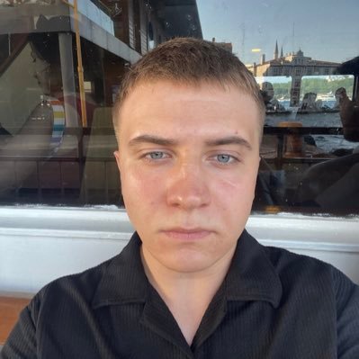 eslemuseer's profile picture. Varmısın ki yok olmaktan korkuyorsun ?