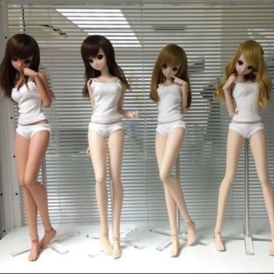 cryiandoinmakup's profile picture. 