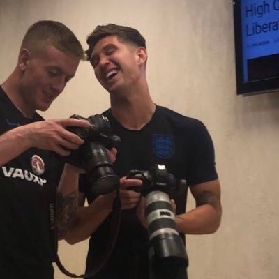 andrecastones's profile picture. a sarcasm merchant