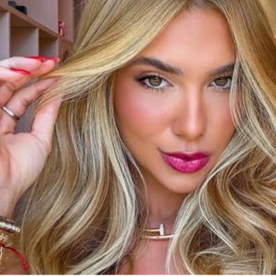 vascogirll's profile picture. 