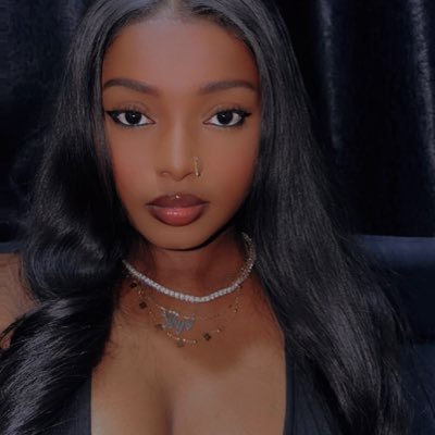 Ifyyodunze's profile picture. Ψ Psychologist | Computer Scientist | A billionaire in the making | Softest Igbo woman | A bully’s worst nightmare 🦄 #IOF