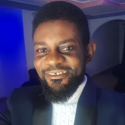 hollypastour's profile picture. 