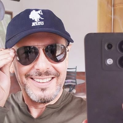 PabloEm03875281's profile picture. Lic en Ciencias Políticas, agricultor, en la consulta digo NO a todas las preguntas!