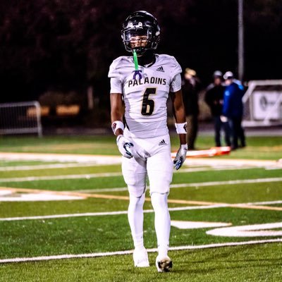 _tae_227's profile picture. Go by Tae 🏈 football athlete, #6 Believe in yourself push your limits, And do whatever it takes to conquer your goals #WatchMeWork #AIP #6 class of ‘29