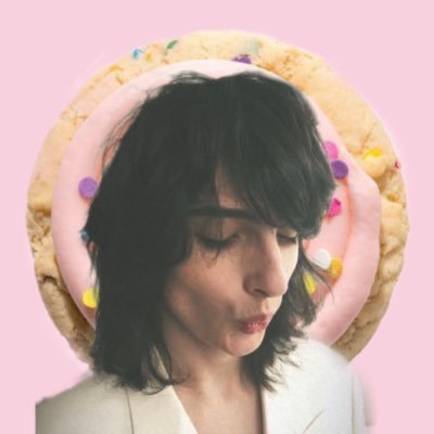 cliffordwayf's profile picture. 21 • first ever michael clifford stan, lesbian finn wolfhard’s girlfriend • ANIMAL CRACKER ERA