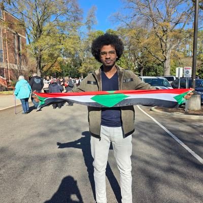 mozamelhashem3's profile picture. مشمر جيتها لي وجع المخاض /  عقَّادي ، ديسمبري / أتمناها أبنوسية ، فرايحية كغزل الحقيبة و محلقة و صابرة كقهوة محلقة على أطراف الفنجان و صابرة على جمر الكانون 💕