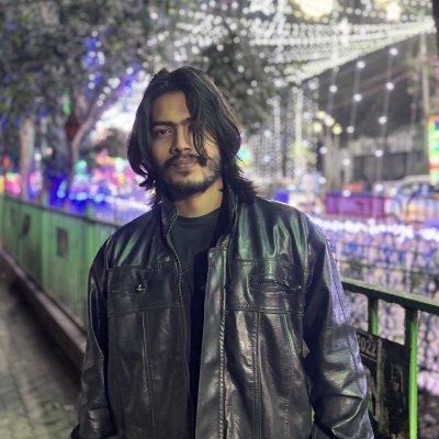 AzadXx77's profile picture. 💻 | 🤖 | 🌐 | 🗳️ | 👑 | chasing interstellar speeds! 阿扎德