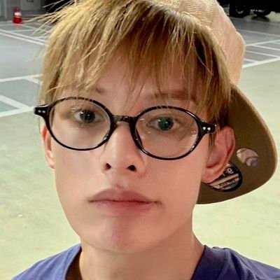 Your75747Your's profile picture. 