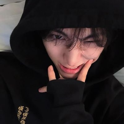 miuiui__'s profile picture. 𔓕   ִ    ۟     𝖠   𝗅𝗂𝗍𝗍𝗅𝖾   𝘀𝘁𝗮𝗿   𝗐𝗂𝗍𝗁   𝗂𝗇𝖿𝗂𝗇𝗂͟𝗍͟𝖾   𝗅𝗂𝗀𝗁𝗍 . . .