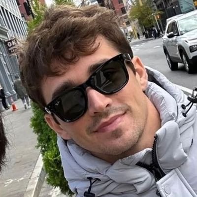 leclerccgf's profile picture. sounds good feels good -5sos