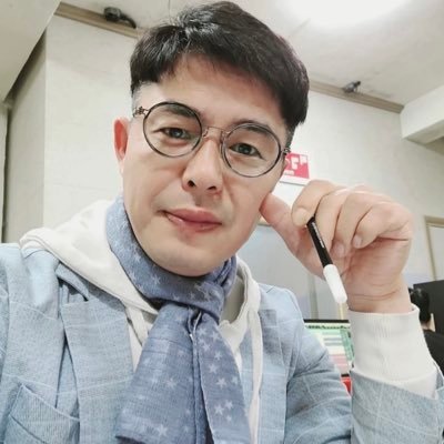 kim86552's profile picture. I love meeting new people,reading ,working,traveling and also sharing ideas ❤️