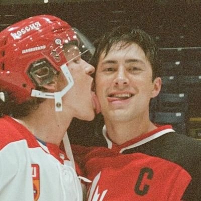 pjmjyk's profile picture. ouvindo música, lendo livros e assistindo doramas no tempo livre.