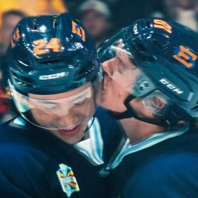 weteddie's profile picture. i don't know, buck, i wasn't there.

25 • fic writer • he/she • #buddie and #hollanov