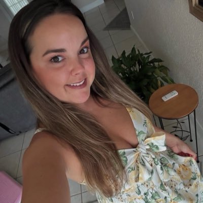 mae_beverl13732's profile picture. 