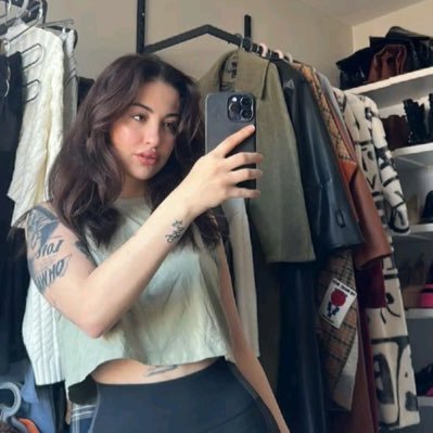 LurettaJ59738's profile picture. 