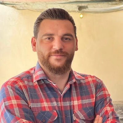 YammanAlSayed's profile picture. Social Media Manager @QUSAY_NOOR_
👨🏻‍💻 • Writer | Journalist | Presenter
📍 • Syria