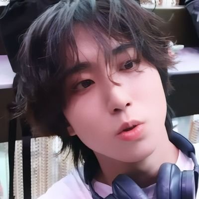 vanniqo_'s profile picture. mais próximo de me tornar o louquinho do centro do que um dev | #studytwt #collegetwt