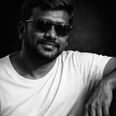 Guru_phoenixx's profile picture. Time will tell who I am — until then, wait.