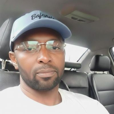 baffana_m's profile picture. So grateful to share my 🌎 with you. Msibi Ndlondlo Gasa 💘 ✌