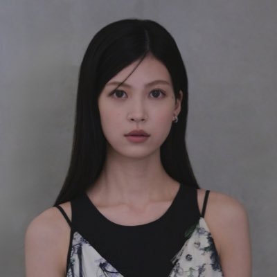 seina_staff's profile picture. アミューズ所属／★「嘘が嘘で嘘は嘘だ」★2026年度前期 連続テレビ小説「風、薫る」 河合志麻役 ★舞台「ここが海」真琴役 ★Prime Video「セフレと恋人の境界線」田辺徒子役 配信中 ★映画「秒速5センチメートル」 金子あさみ役 公開中 ★映画「爆弾」10/31公開 ★第43回ヨコハマ映画祭 最優秀新人賞受賞