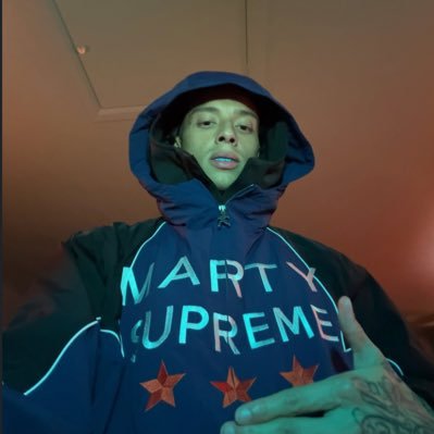 sickvddicted's profile picture. solo con amor el amor se paga