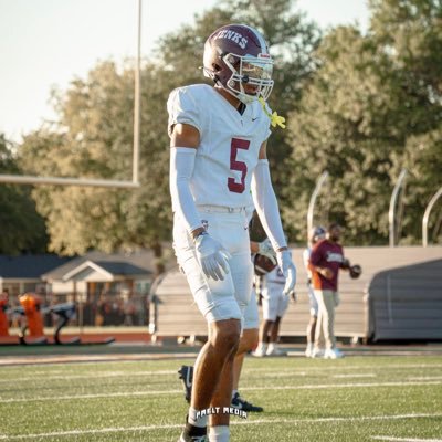 DillardKailib's profile picture. Jenks highschool(OK)||c/o 27| S/WR |ATH | 6’2 175| 19 D1 offers