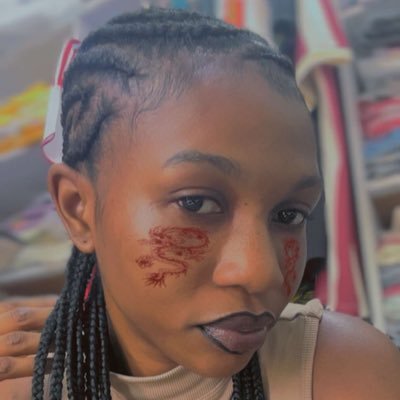 Esther91555355's profile picture. 