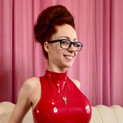 Femd0mworld's profile picture. Serving Straight Queens | Submit • obey • and worship. Respect the power, embrace the pleasure | let's take it to 40k 💖💖💖