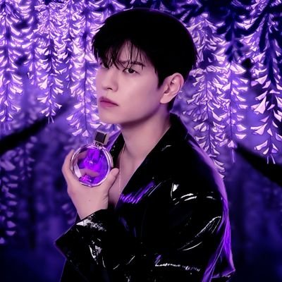 luvrqunn's profile picture. All u need is spell, music and beauty