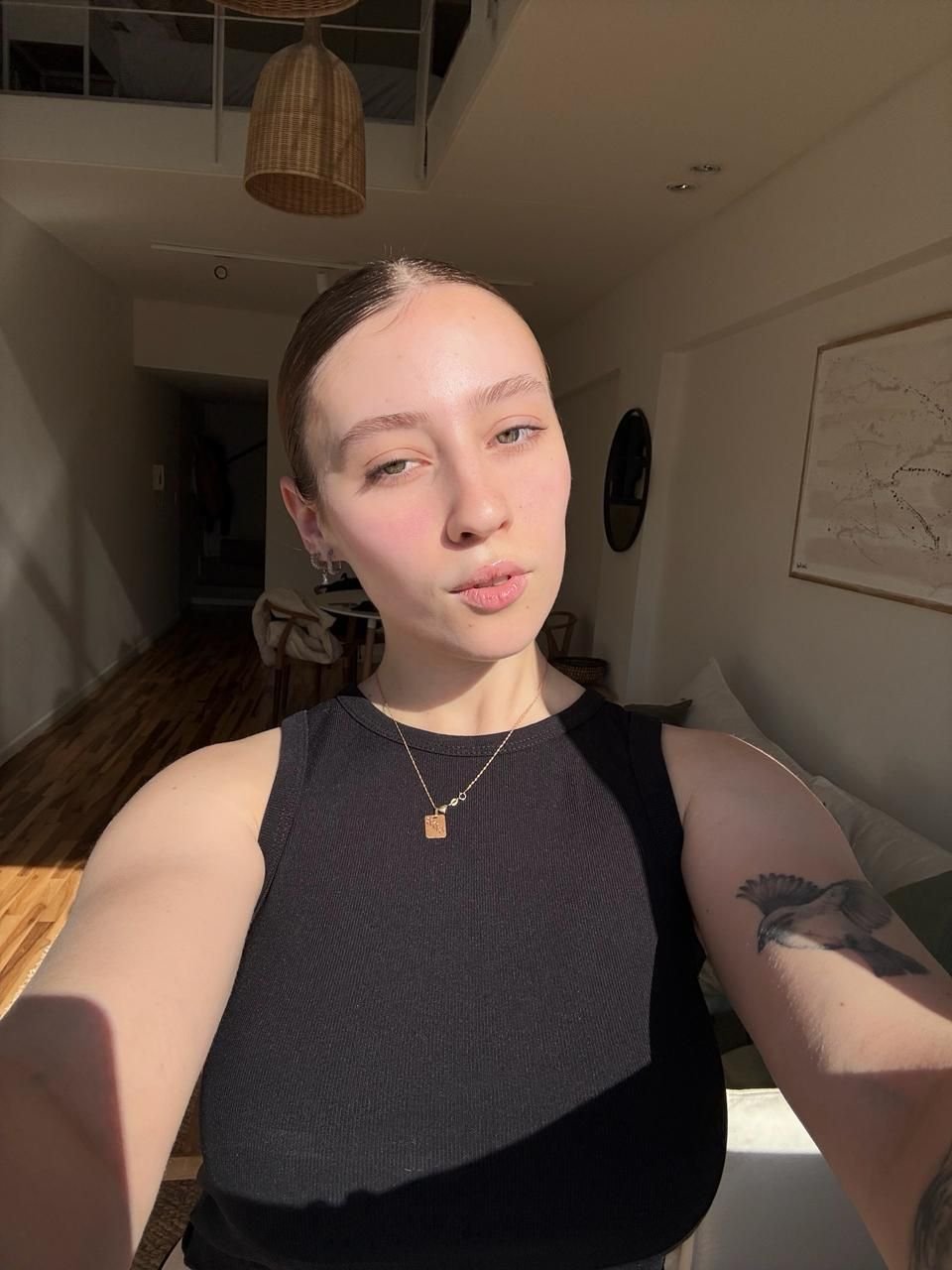 RMontuoro33216's profile picture. 💕 kitty mom with a wild side - 21yo • psych student - backup acc 🐱